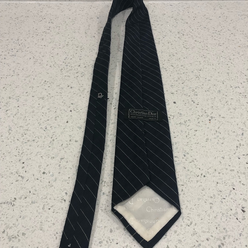 Sold - Picture 4 of 6